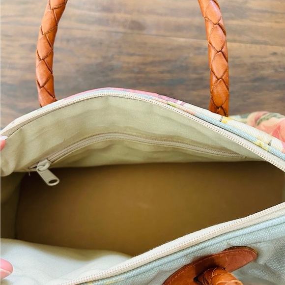 Vintage Nordic House Designs Coated Canvas Green Floral Tote - Picture 3 of 5